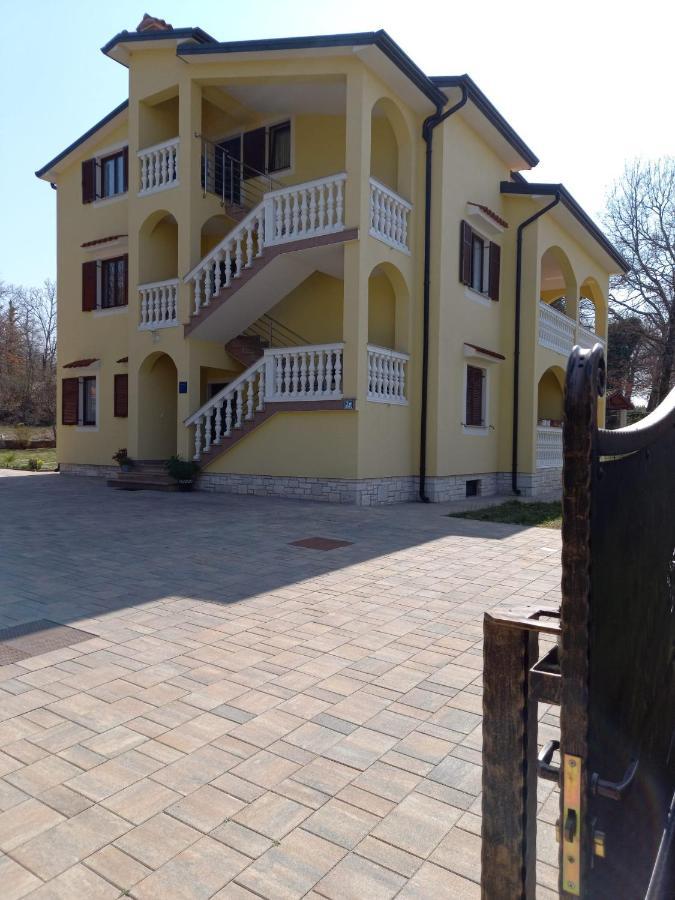 Apartment Smajlovic Kukci Exterior foto